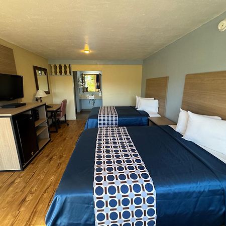 Discovery Inn Модесто Экстерьер фото