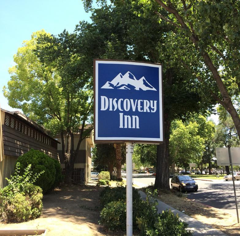 Discovery Inn Модесто Экстерьер фото