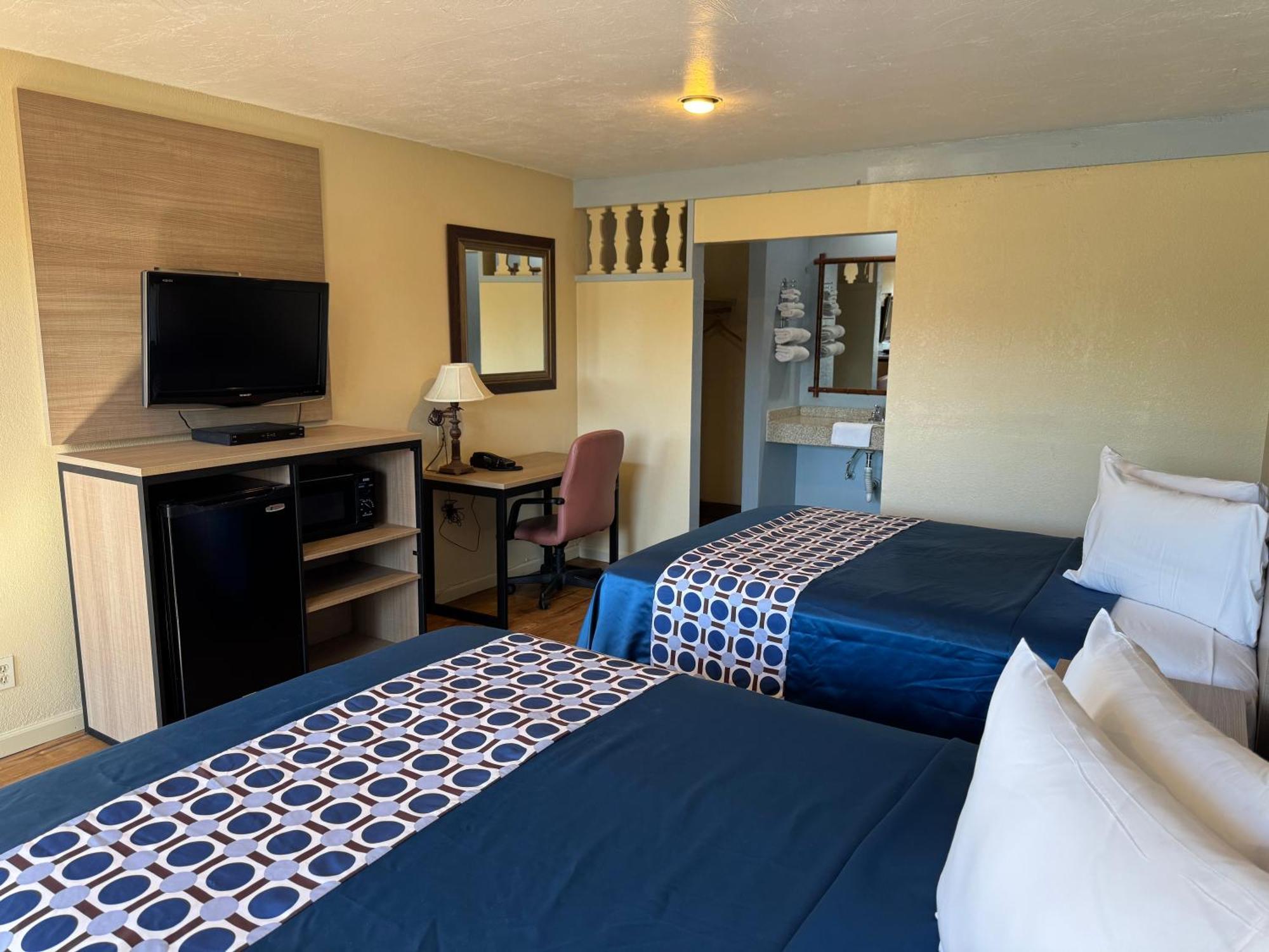 Discovery Inn Модесто Номер фото